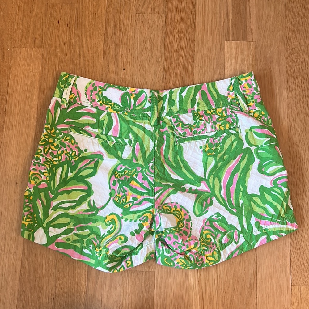 Lilly Pulitzer White Seeing Pink, Green, Yellow Elephant Callahan Shorts Size 00 - Picture 6 of 14